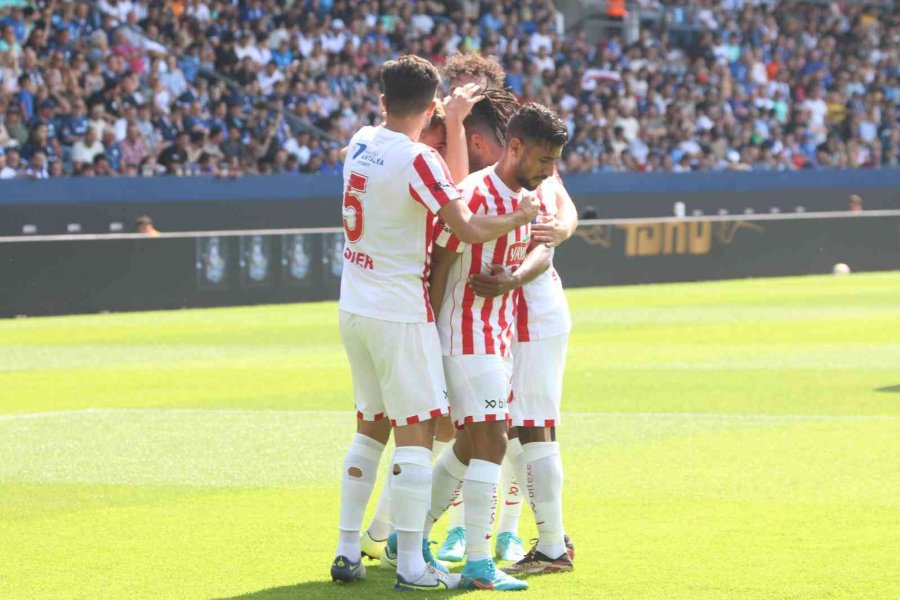Ft Antalyaspor, Hazırlık Maçında Bochum’a 6-2 Mağlup Oldu