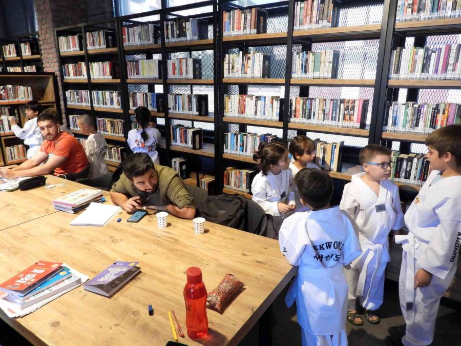 Tekvandocular Kitap Okuma Alışkanlığı İçin Devrede