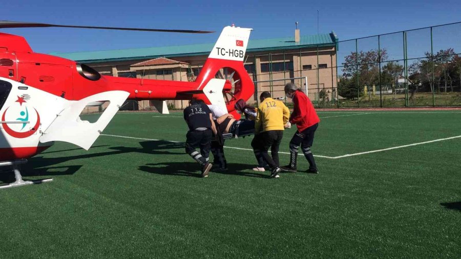 Konya’da Kalp Krizi Geçiren Hasta Hava Ambulansıyla Nakledildi