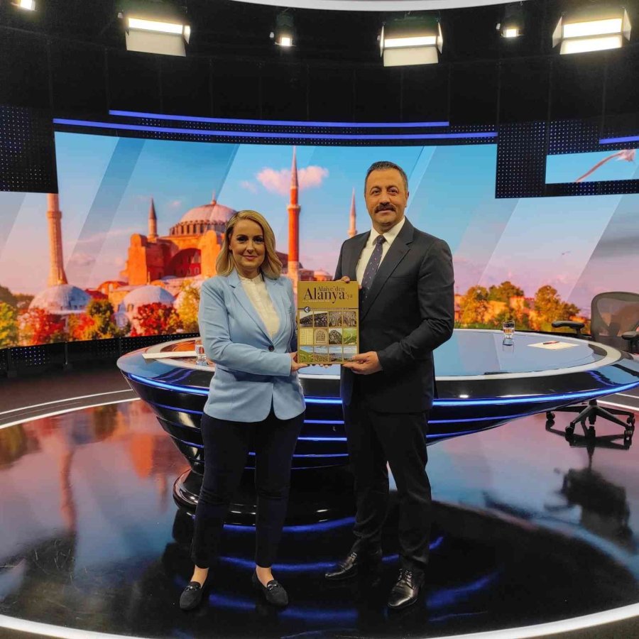 Rektör Kalan Aday Öğrencilere Alkü’yü Anlattı