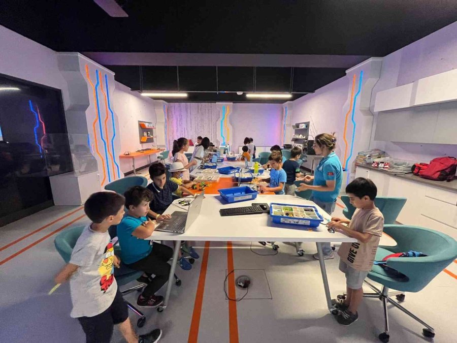 Kepez’de Bilim Rüzgarı