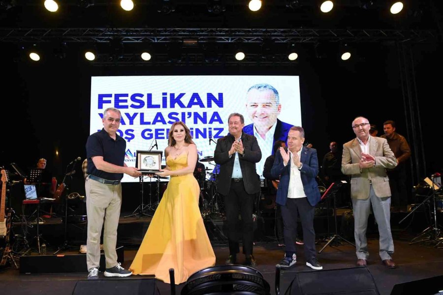 Feslikan’da Funda Arar Rüzgarı