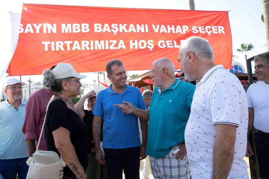 Başkan Seçer: "insanlık Yararına İşler Yapmak Bizim Genel İlkemiz"