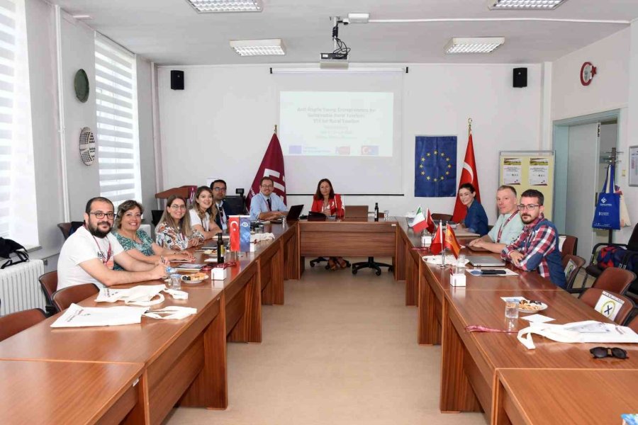 Kırsal Turizm İçin Dayanıklı Genç Girişimciler Erasmus + Ka220 Projesinin Başlangıç Toplantısı Yapıldı