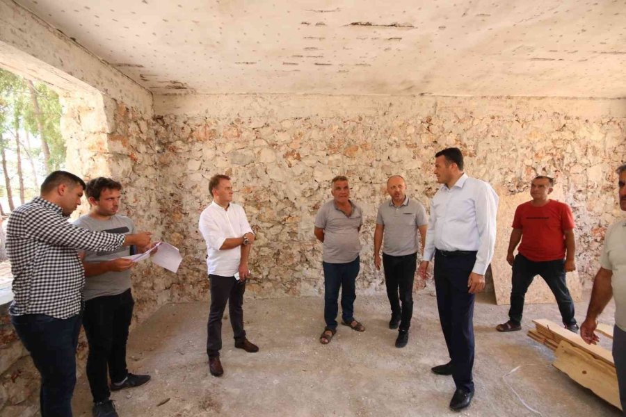 Kaş’taki Yarım Asırlık Okul Yeniden Hayat Buluyor