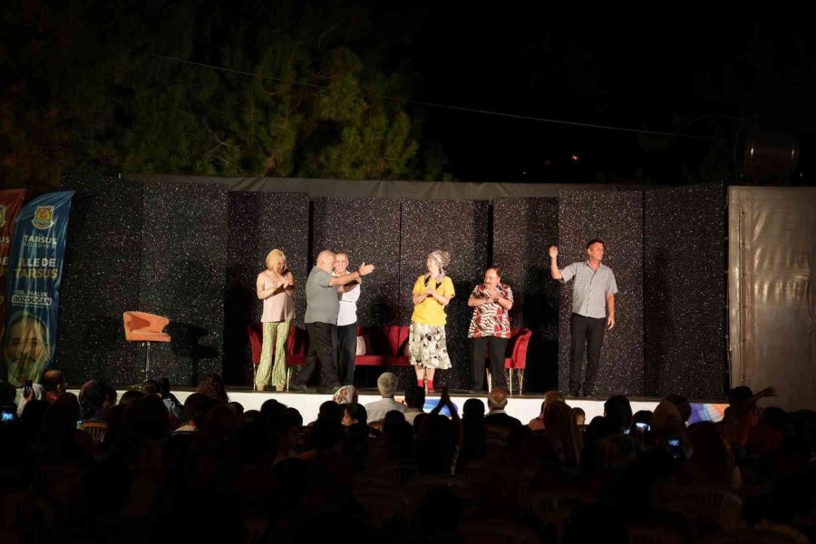 Tarsus’ta ’tiyatro Akşamları’ Sürüyor