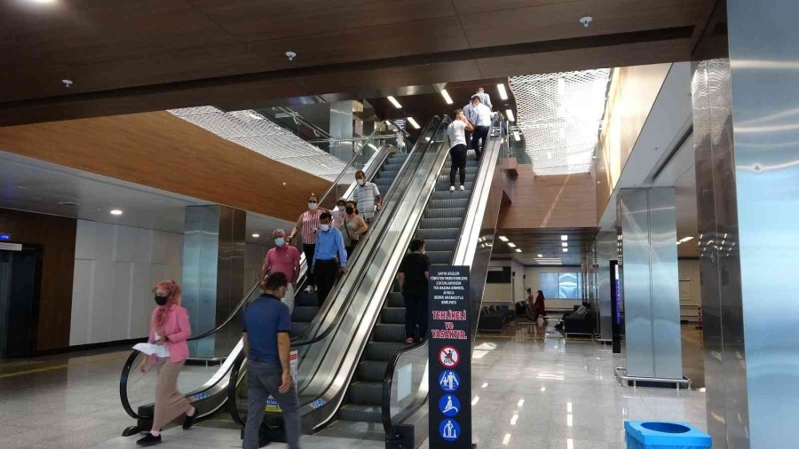 Mersin Şehir Hastanesi Yeni Dalgaya Hazır