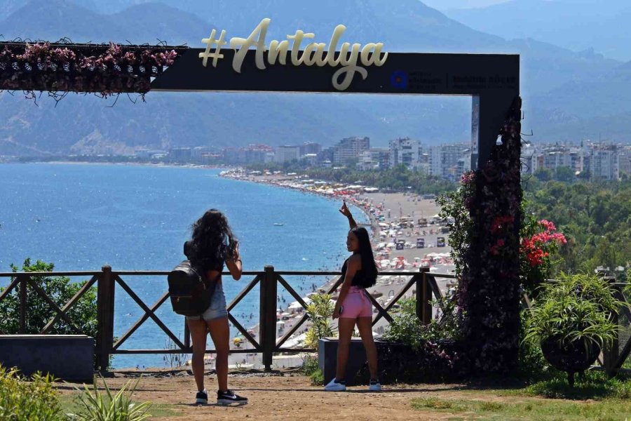 Antalya’da ’sıcak’ Saatler