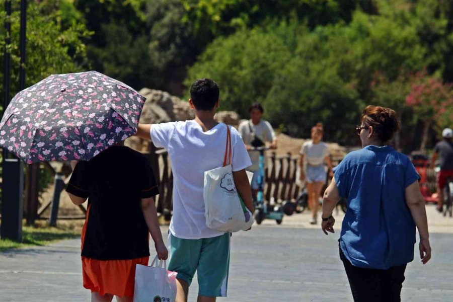 Antalya’da ’sıcak’ Saatler