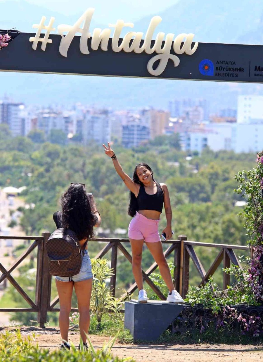 Antalya’da ’sıcak’ Saatler