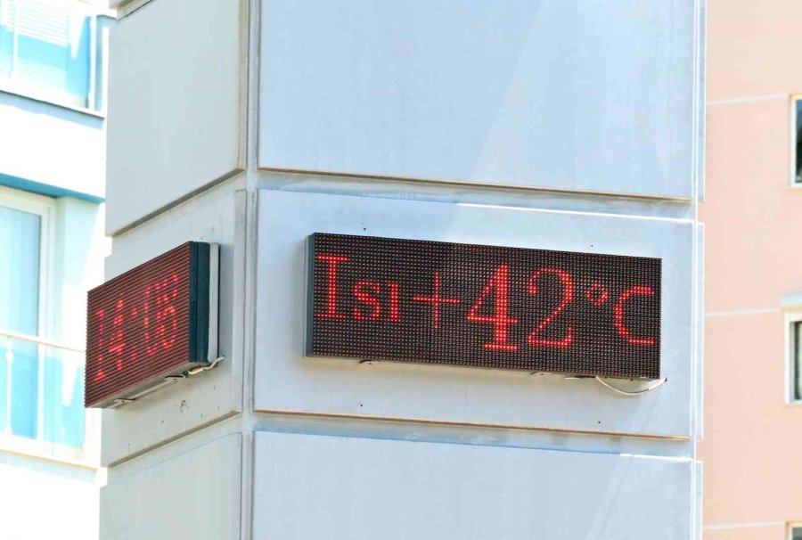 Antalya’da ’sıcak’ Saatler