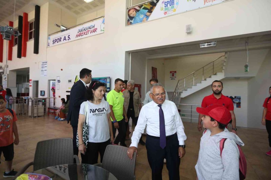 Başkan Büyükkılıç: "gençlerin Çağın Gereksinimlerine Uygun Yetişmesini Önemsiyoruz"