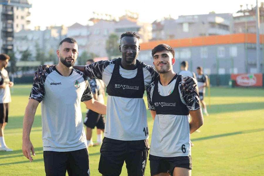 Alanyaspor 2 Günlük Aranın Ardından Hazırlıklara Devam Etti