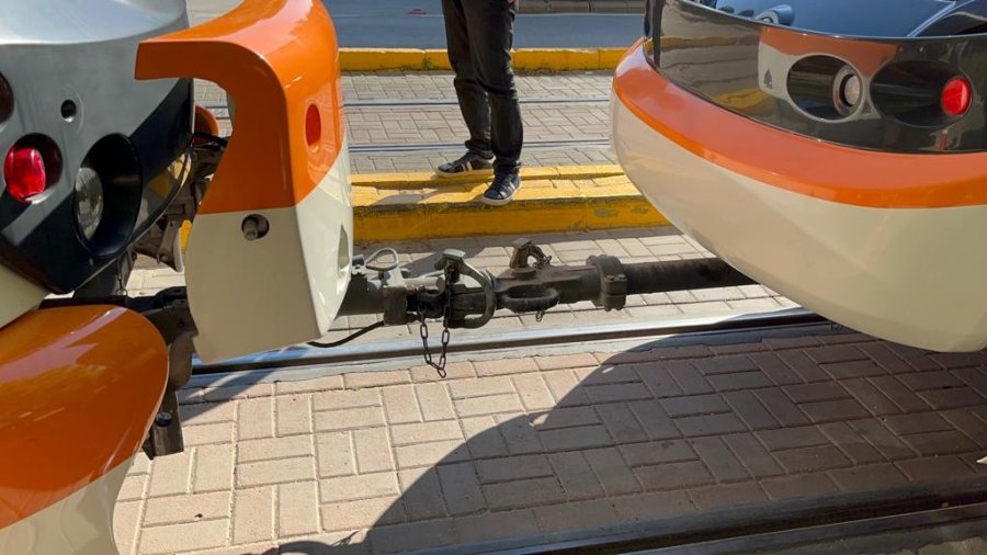 Elektrik Bağlantı Çubuğu Kırılan Tramvay Yolda Kaldı