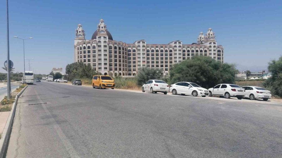 Dikkatsiz Sürücünün Yaptığı ’u’ Dönüşü Faciaya Sebep Oluyordu