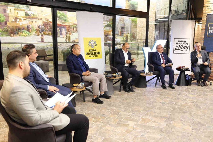 Kapsül’de Türkiye’nin Dış Politikası Konuşuldu