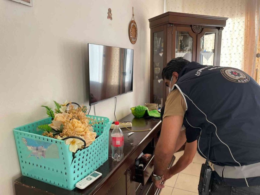 Mersin Merkezli "umut Tacirleri" Operasyonunda 10 Gözaltı