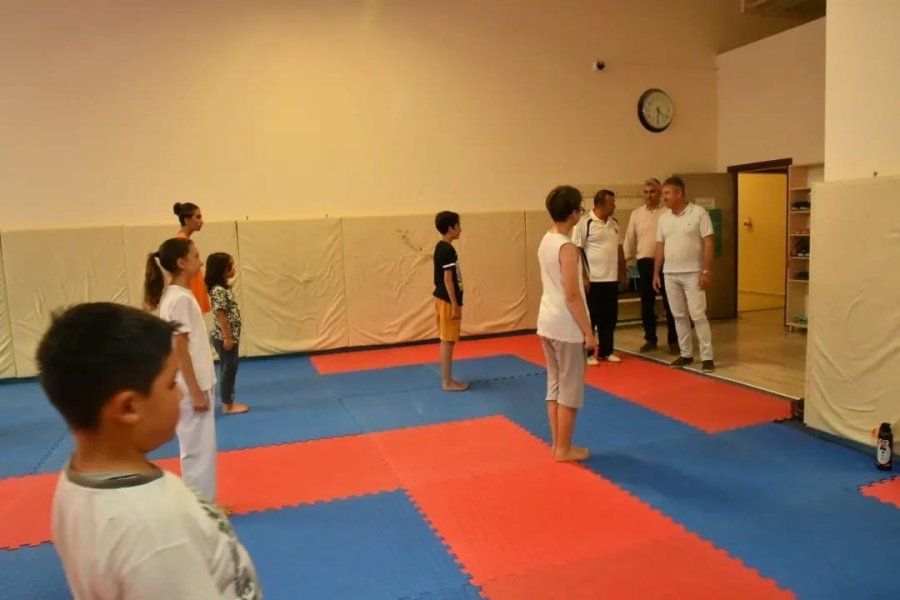 Branş Antrenörleri İle Tanışma, Planlama Ve Değerlendirme Toplantısı