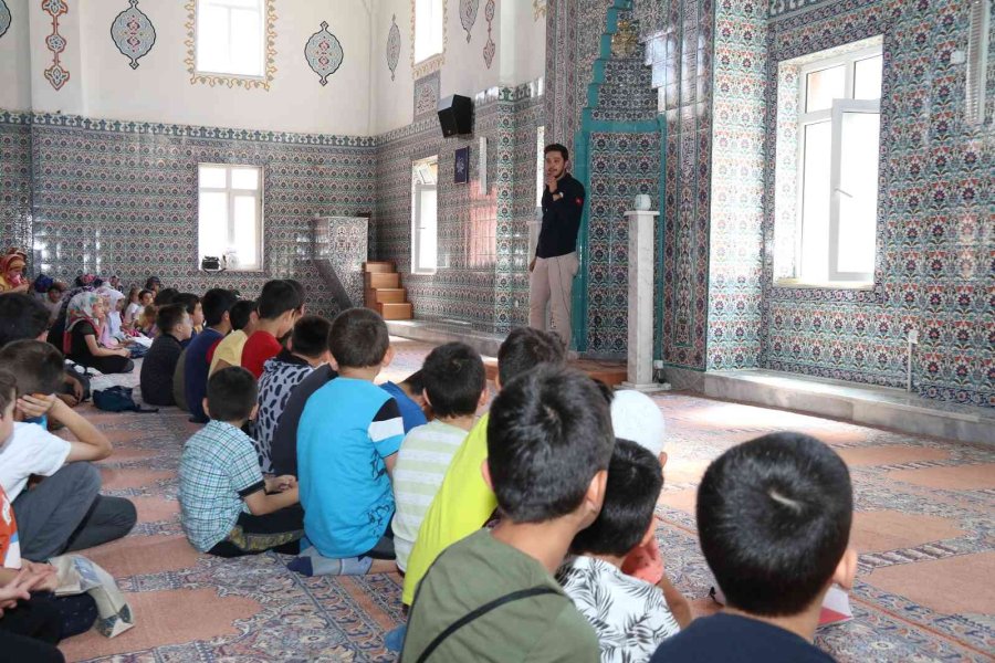 Kur’an Kursu Miniklerine ‘112’ Öğretildi