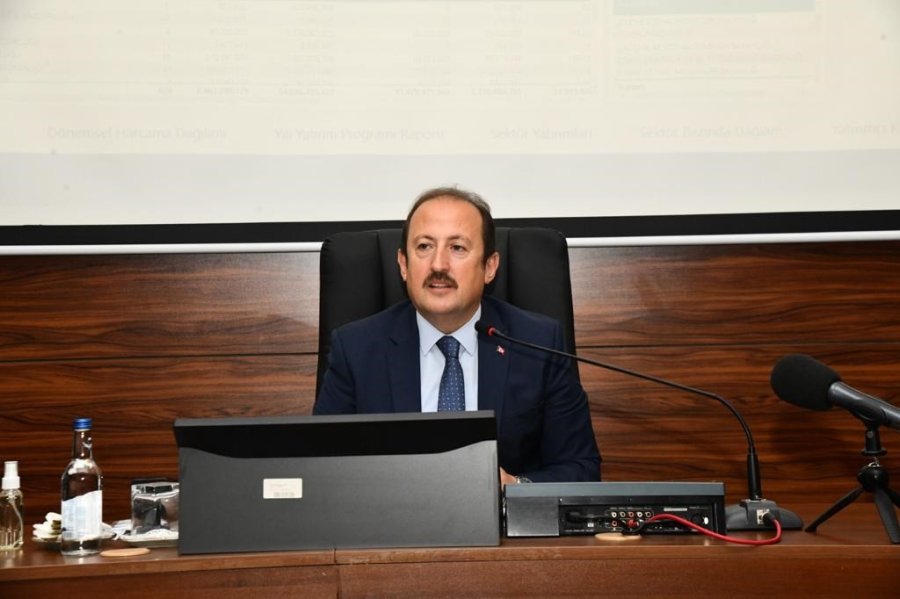 Vali Pehlivan: "yatırımlar Sürüyor, Çarklar Dönüyor"