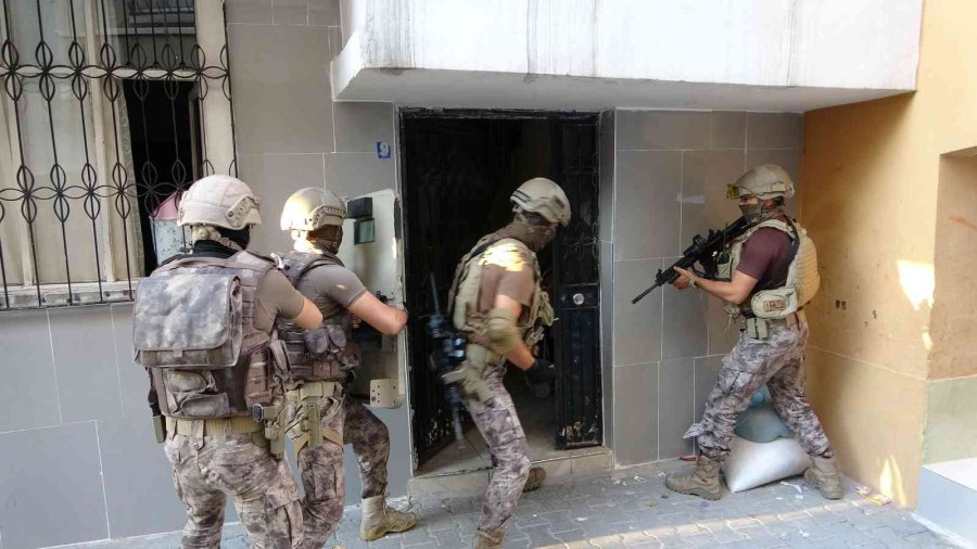 Mersin’de Teröre "temizleme" Operasyonu: 31 Gözaltı Kararı... Hdp İl Başkanı Hakkında Da Gözaltı Kararı Verildi