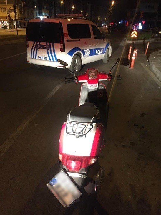 Motosiklet Çalan 2 Kişi Şuçüstü Yakalandı