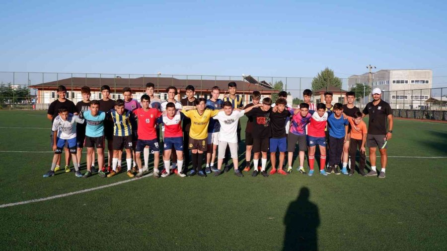 Genç Akses Kurslarında Eğitim Ve Eğlence Bir Arada