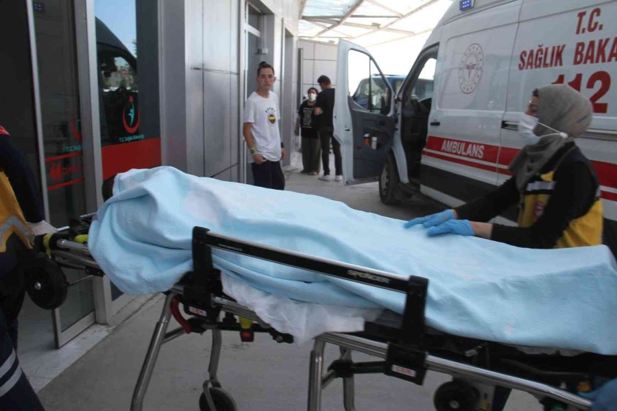 Konya’da İş Yeri Sahibi Müşterisi Tarafından Bıçaklandı