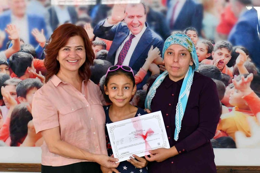 Mersin’de Kadınlar Öğreniyor, Öğrendikçe Güçleniyor