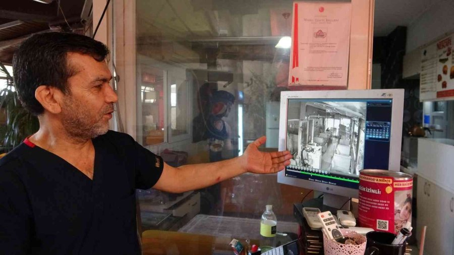 Arsız Hırsız İkinci Gün Para Bulamayınca Limonata İçti, Bal Kavanozunu Çaldı