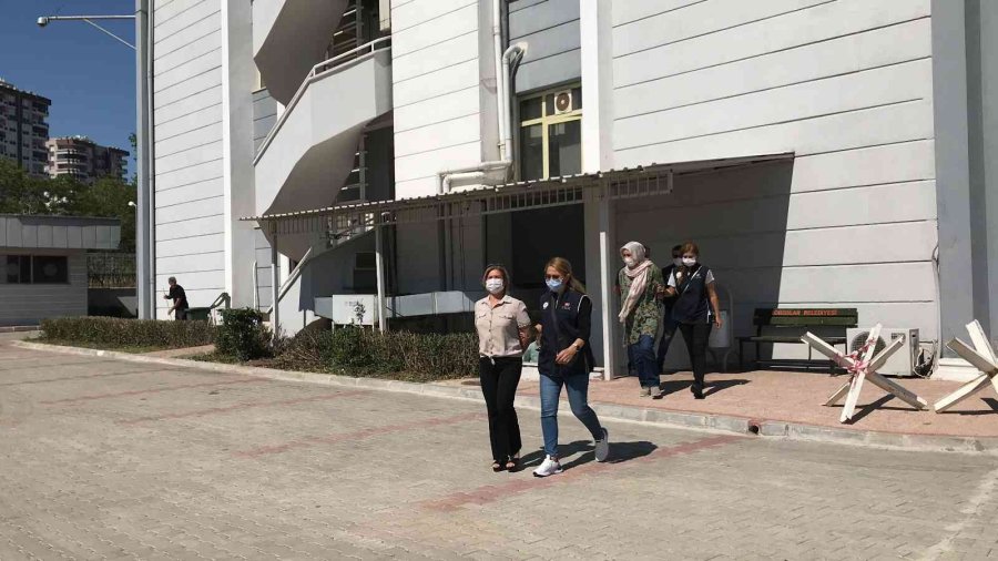 "temizleme" Operasyonu: Hdp Mersin İl Başkanının Da İçinde Olduğu 21 Kişi Adliyeye Sevk Edildi