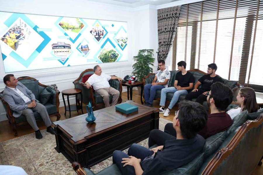 Talas 7/24 Kütüphane Meyvelerini Vermeye Devam Ediyor