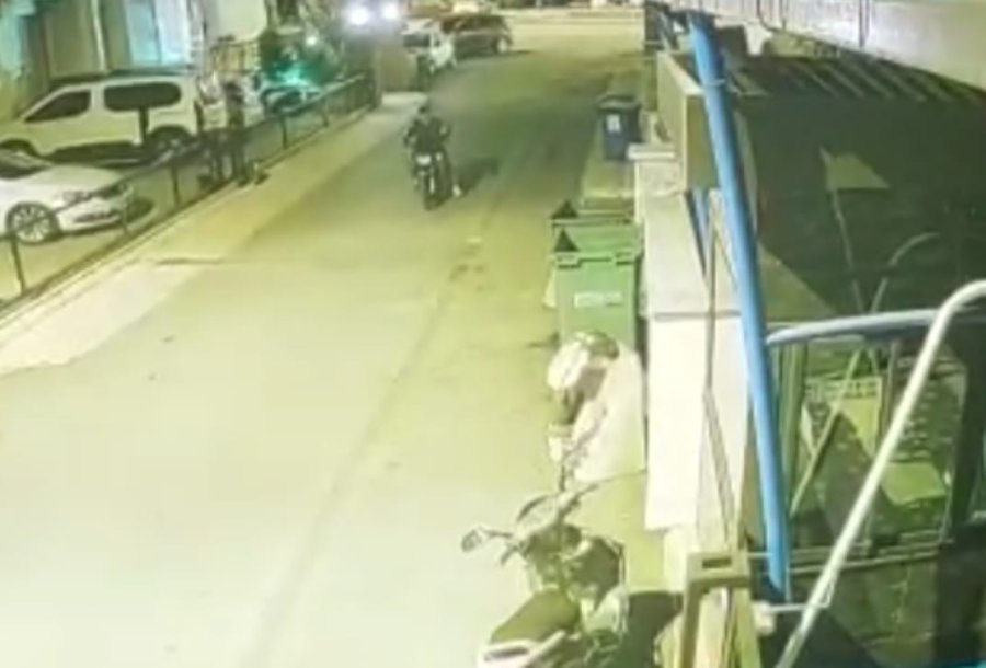 Gidon Kilidini Kırdığı Motosikleti İtekleyerek Çaldı