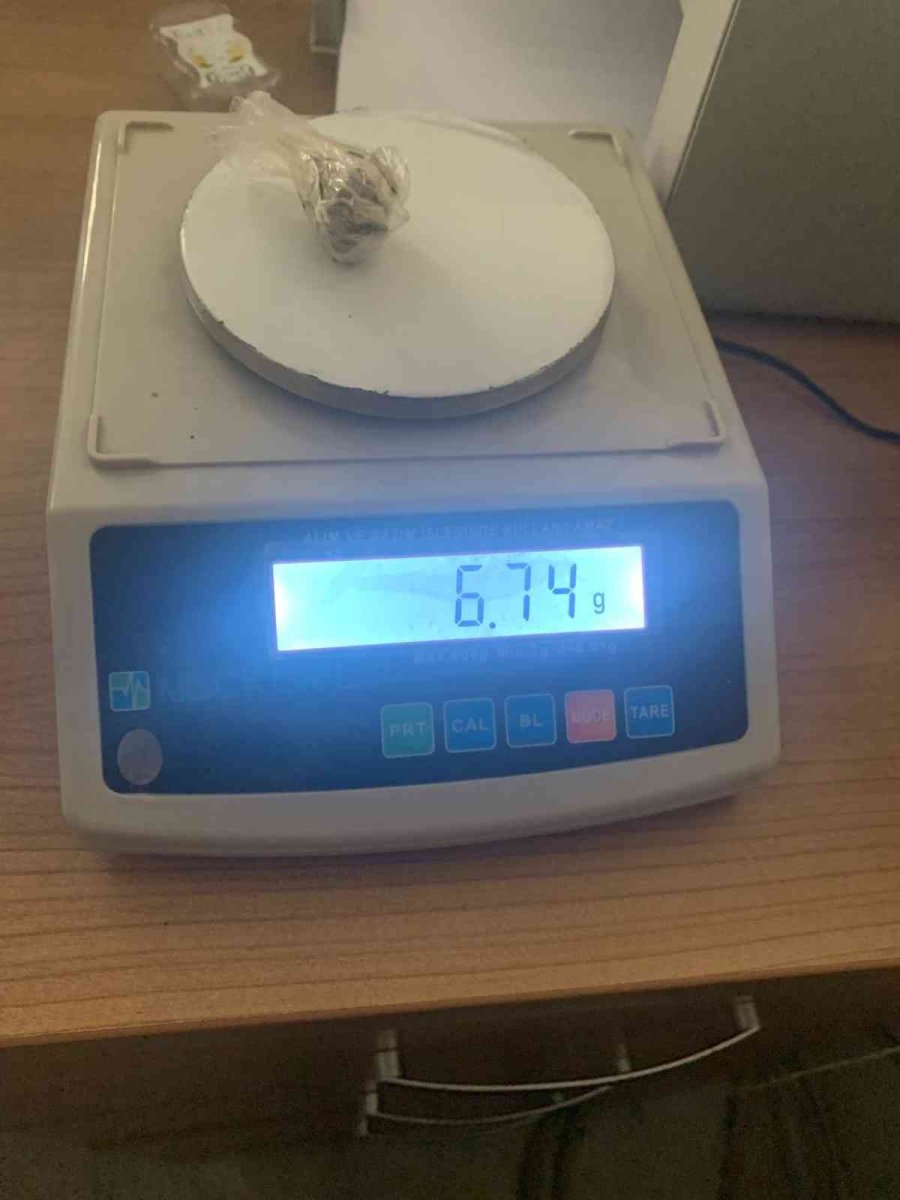 Yunus Timleri Şüphelendikleri Şahısta Uyuşturucu Buldu