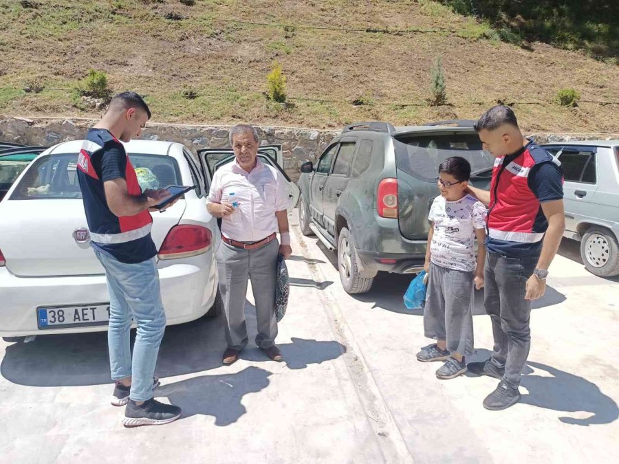 Jandarma Güven Timleri Hafta Sonu Aralıksız Çalıştı