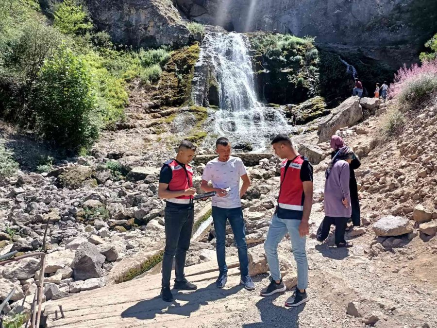 Jandarma Güven Timleri Hafta Sonu Aralıksız Çalıştı