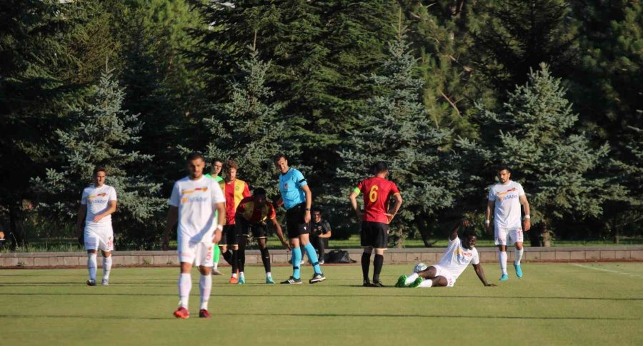 Kayserispor Hazırlık Maçında Yeni Malatyaspor’u 3-2 Yendi