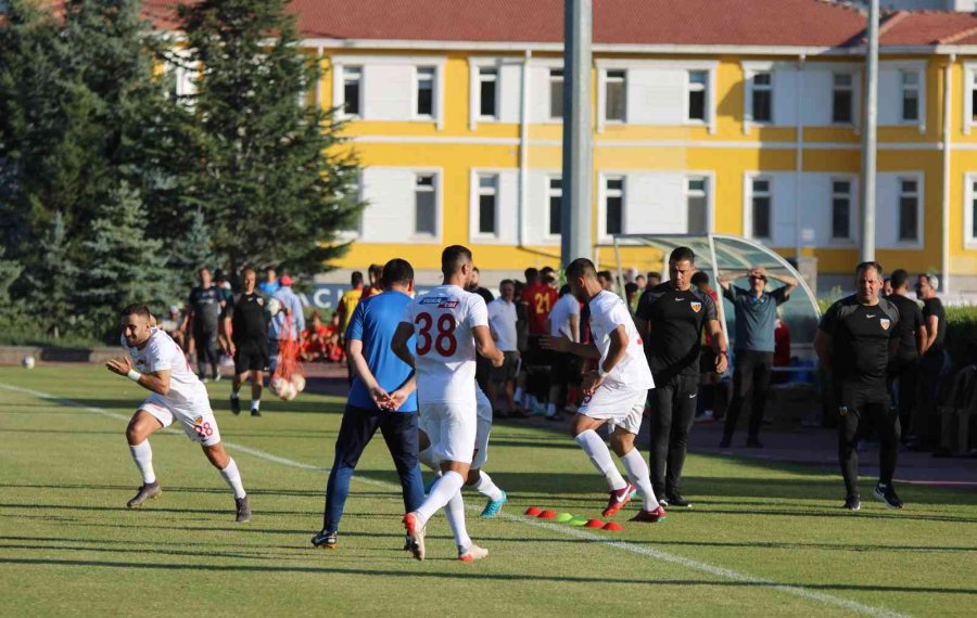 Kayserispor Hazırlık Maçında Yeni Malatyaspor’u 3-2 Yendi