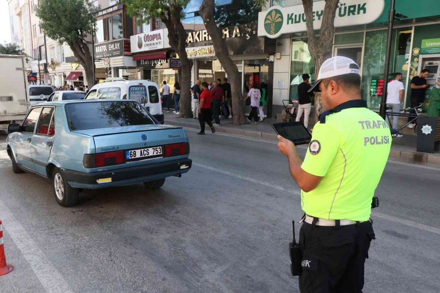 Aksaray’da Hatalı Park Yapan 98 Sürücüye 19 Bin 208 Tl Ceza