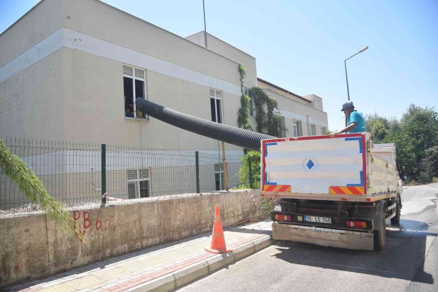 Alanya Belediyesi Okullarda Mesai Yapıyor