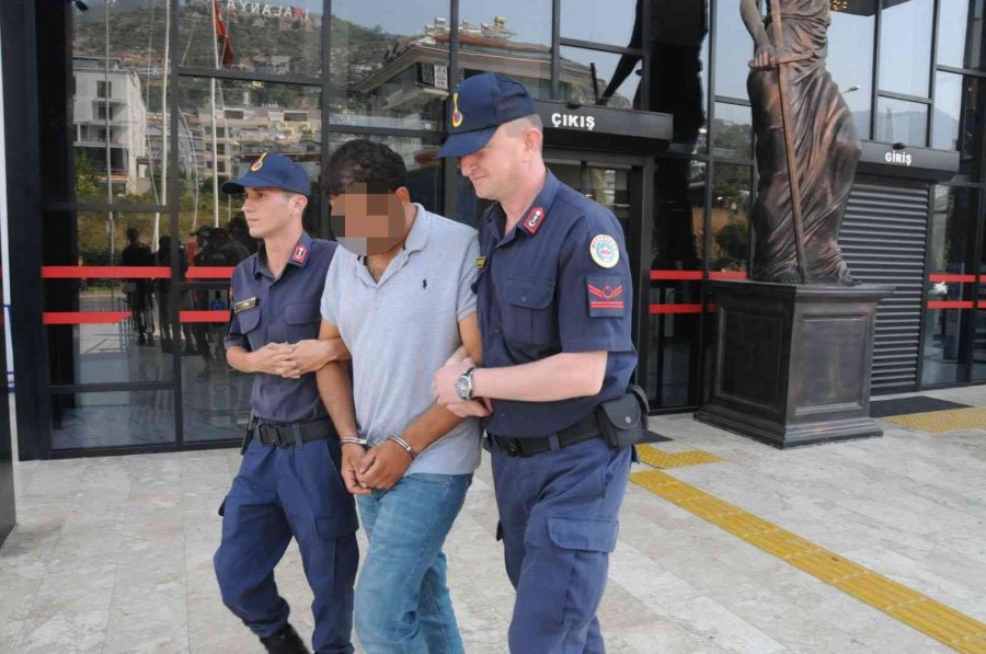 Motosiklet Çalan İki Kişiden Biri Tutuklandı