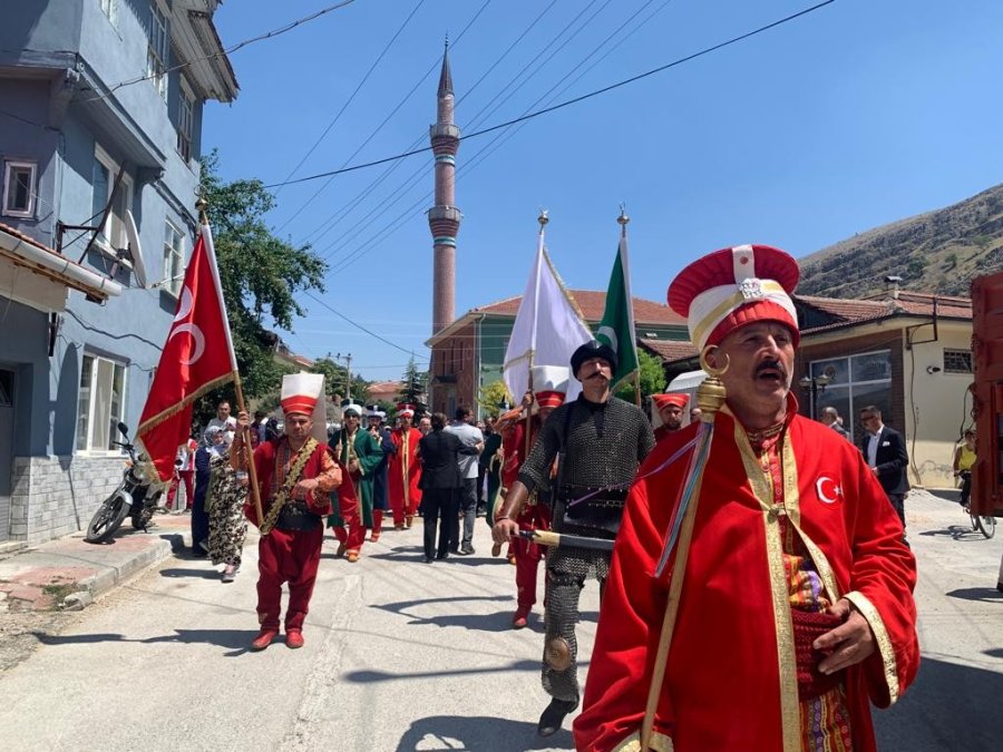 İnönü’de 38 Çocuk İçin Toplu Sünnet Şöleni Düzenlendi