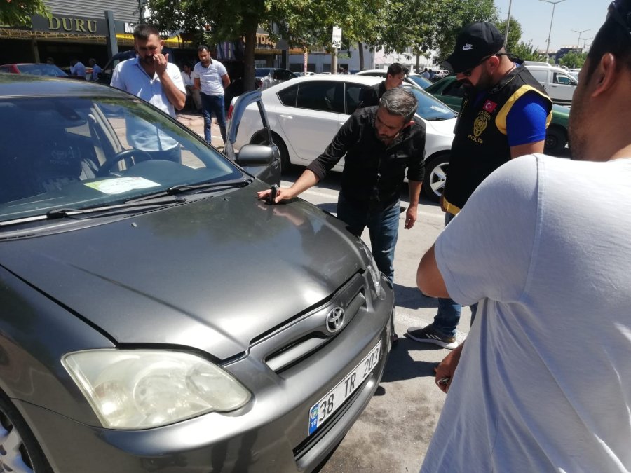 Oto Hırsızlık Polisleri Oto Pazarını Denetledi