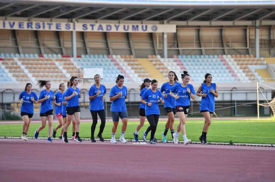 Dört Oyuncuya Milli Davet