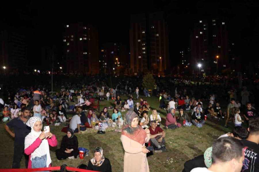 Melikgazi’de Nostaljik Açık Hava Film Günleri Başladı