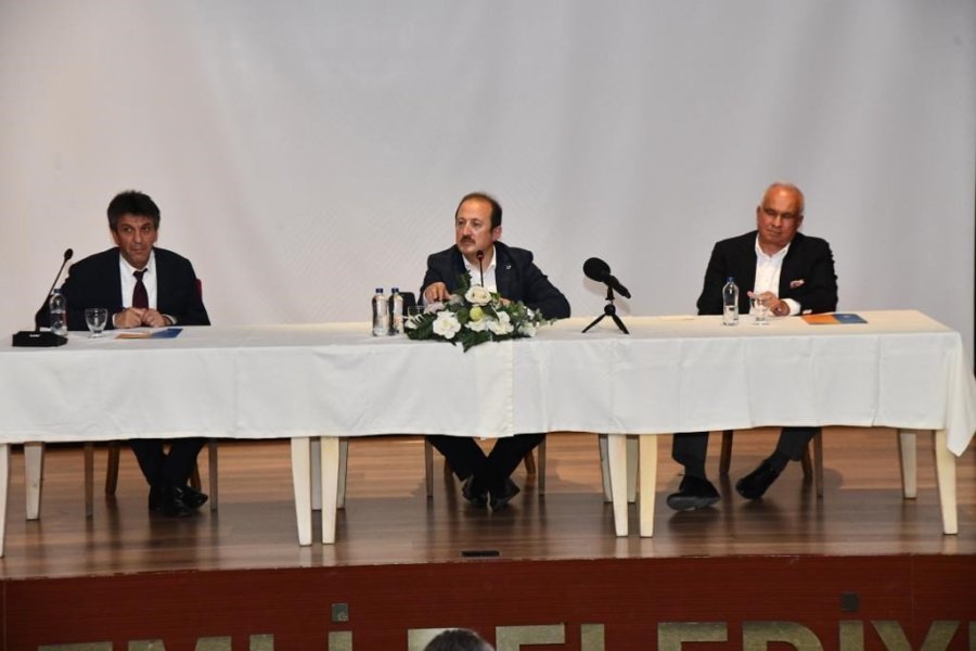 Vali Pehlivan, Erdemli’de Muhtarlarla Bir Araya Geldi