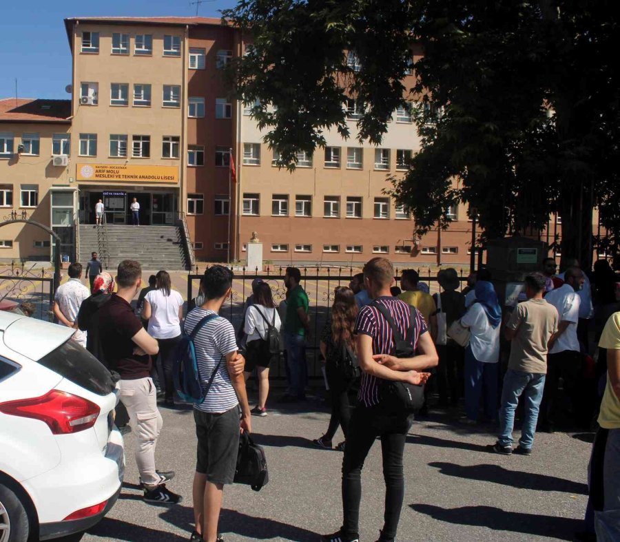 Kpss Sınavı Başladı