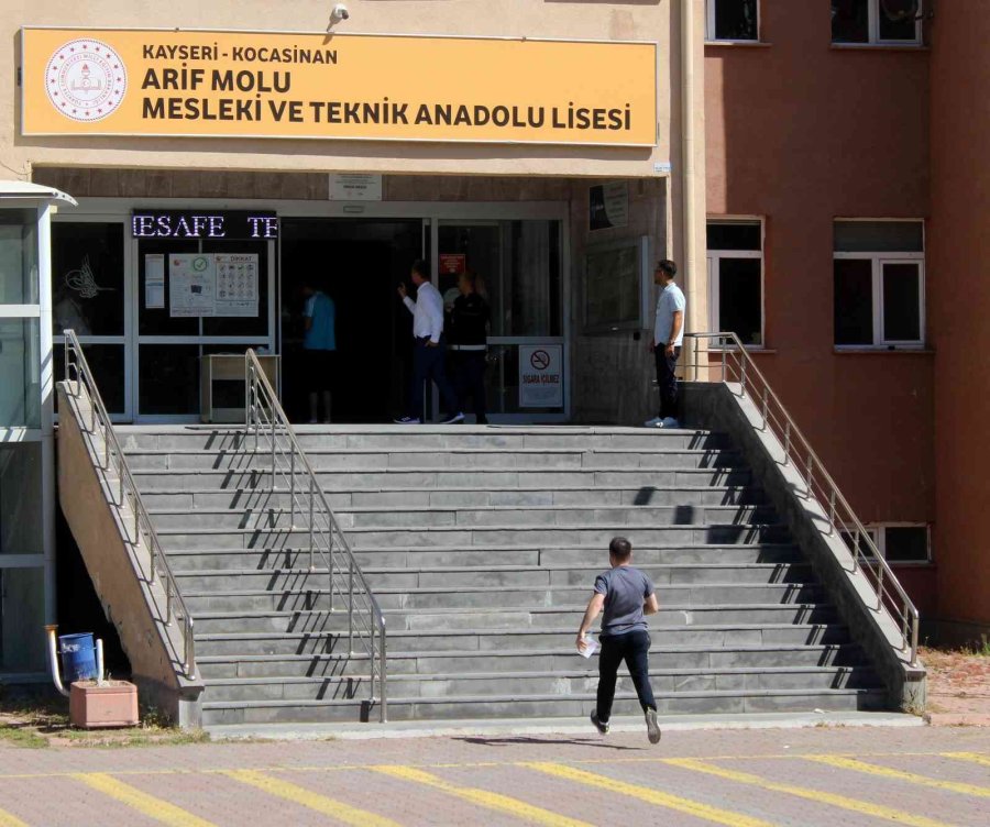 Kpss Sınavı Başladı