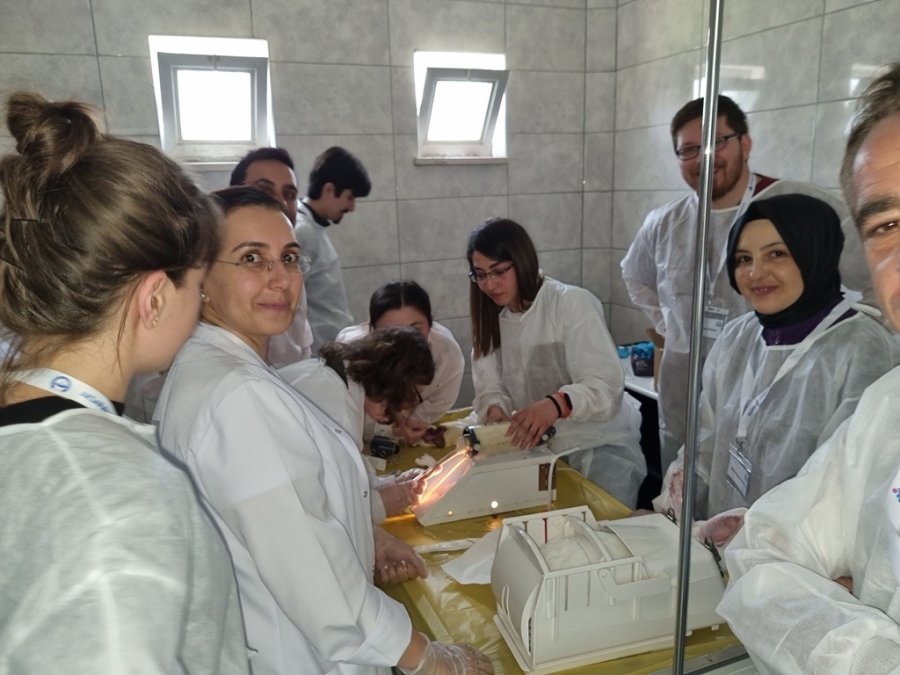 Asü’de Deney Hayvanları Kullanım Sertifikası Programı Tamamlandı