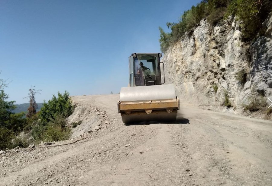 Alanya Bayırkozağacı Yolu Asfalta Hazırlanıyor
